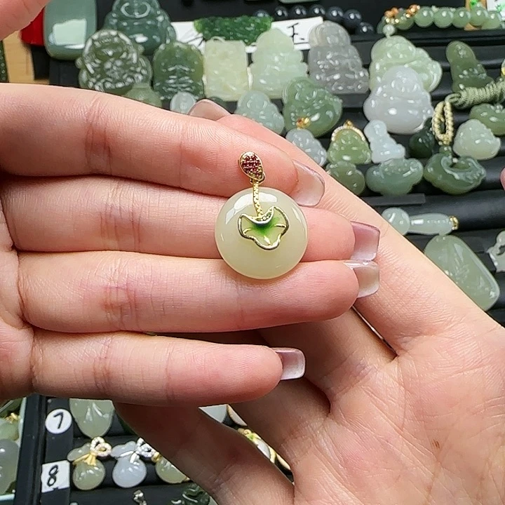 颈饰银S925镶嵌和田玉