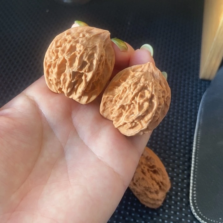 吊坠猴头核桃盘山