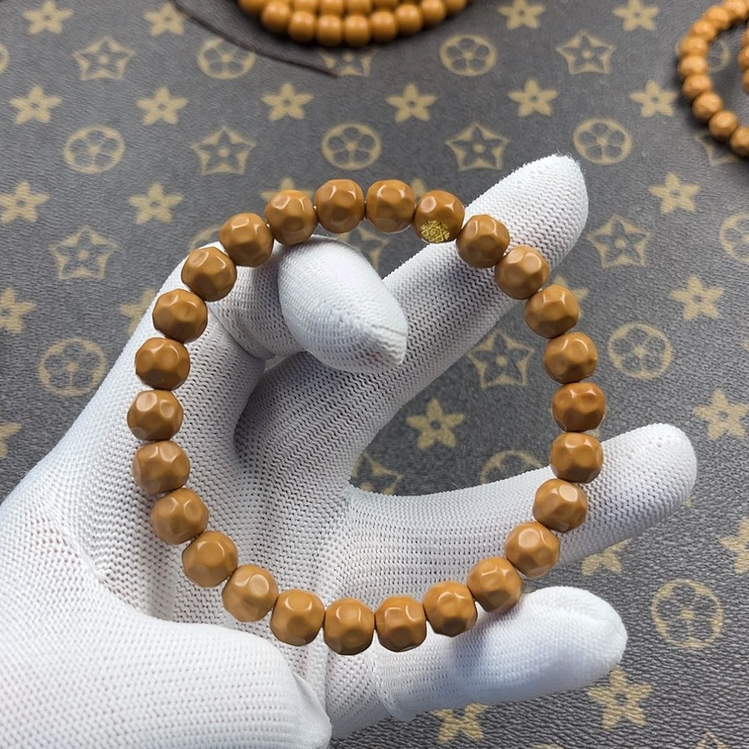 手串猴头核桃奶酪全品无暇9.0左右尺寸