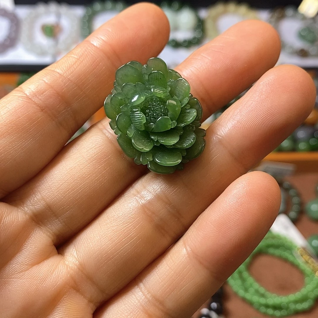 橙***和田玉未镶嵌颈饰