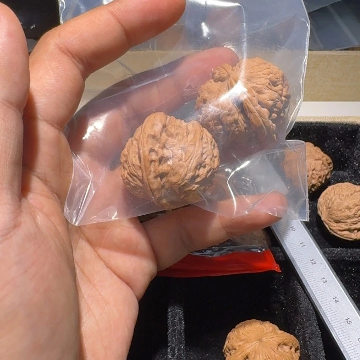 蛋***挞吊坠文玩核桃白狮子