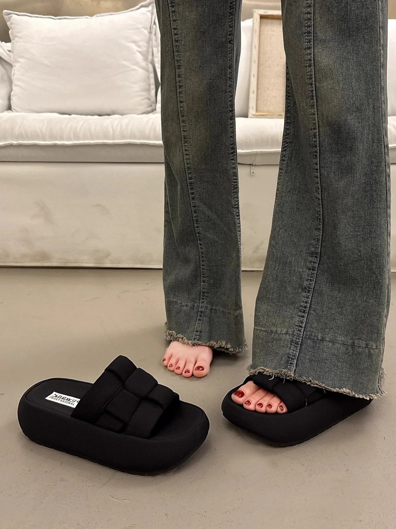 法式绝美厚底凉拖女夏外穿高级感2025超火新款外出配裙子增高拖鞋