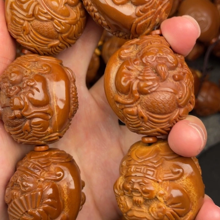蓑***翁吊坠橄榄核橄榄核