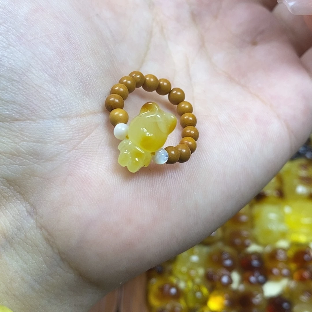 琥珀未镶嵌珠宝奇石