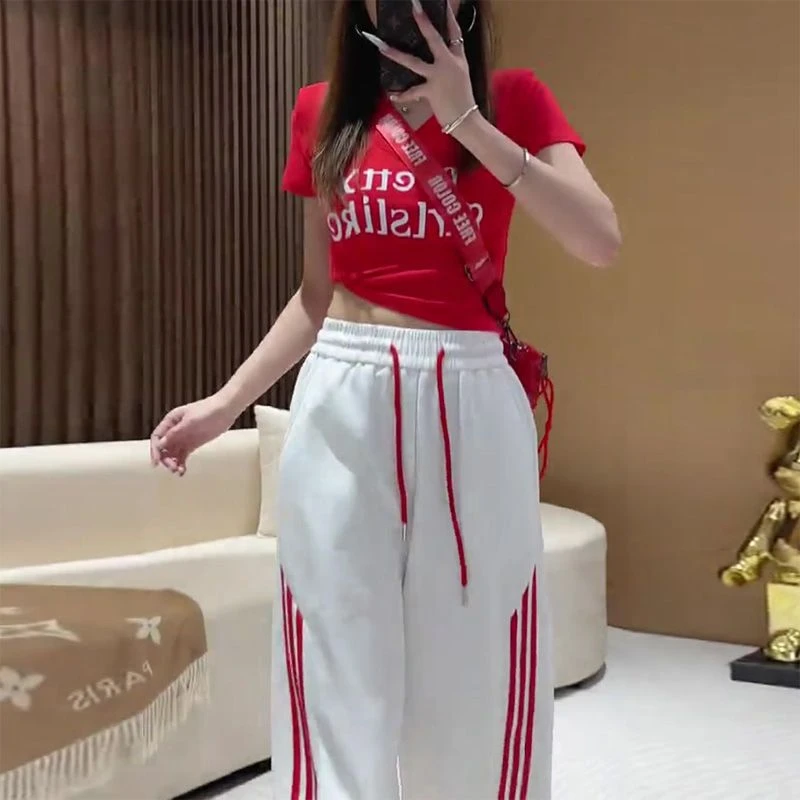 2025夏季时尚辣妹风红色印花显瘦短袖上衣轻熟风洋气休闲束脚裤