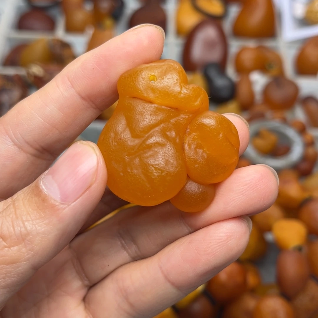 琥珀裸石未镶嵌天然蜜蜡吊坠