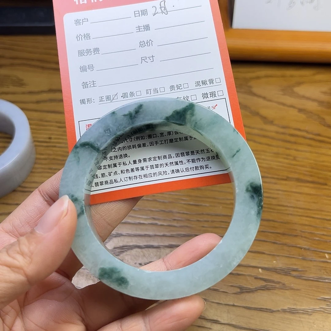 定制翡翠SZ未镶嵌知****^翡翠手镯