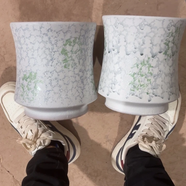 花盆紫砂口径20高度22两只小瑕疵