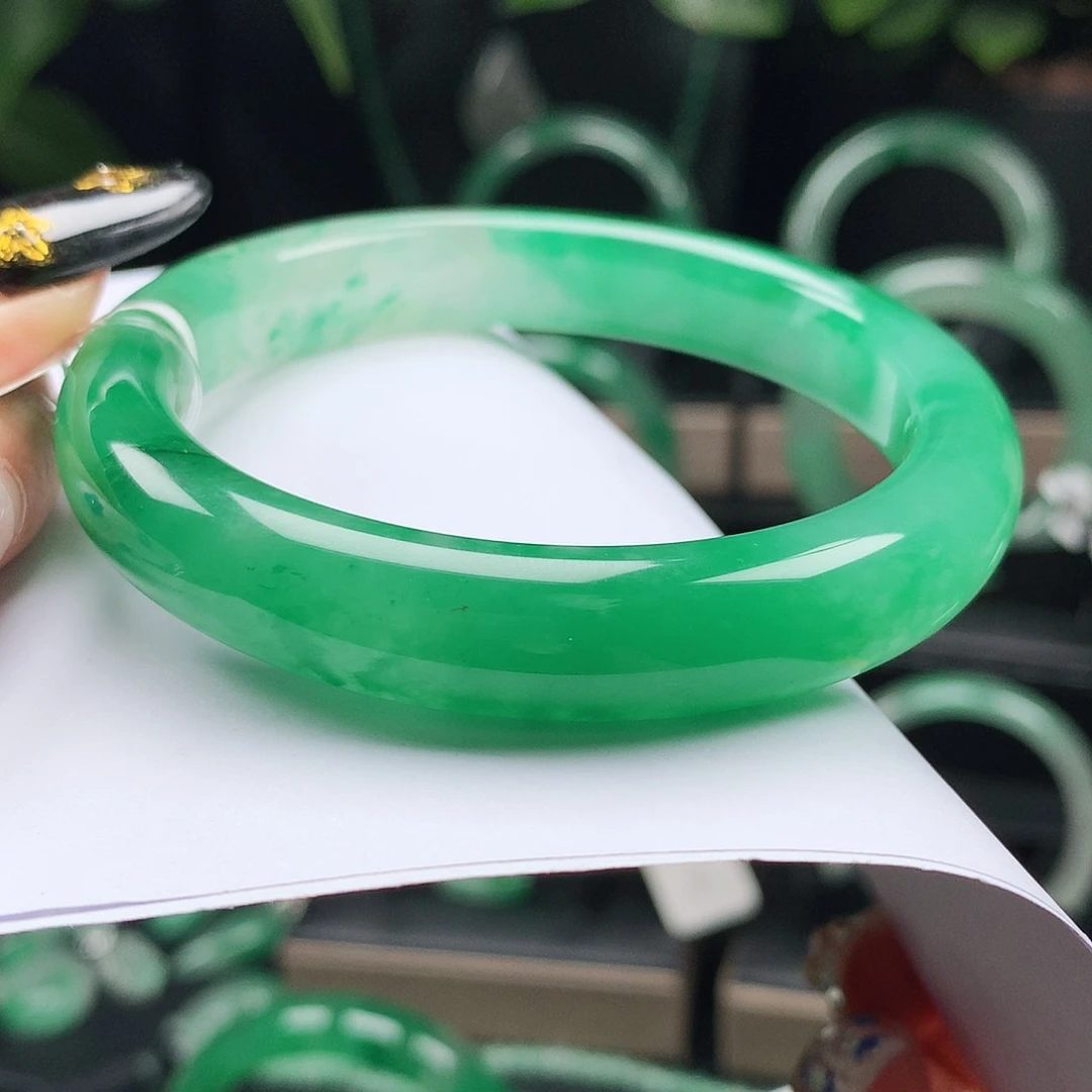 石英质玉未镶嵌手镯58