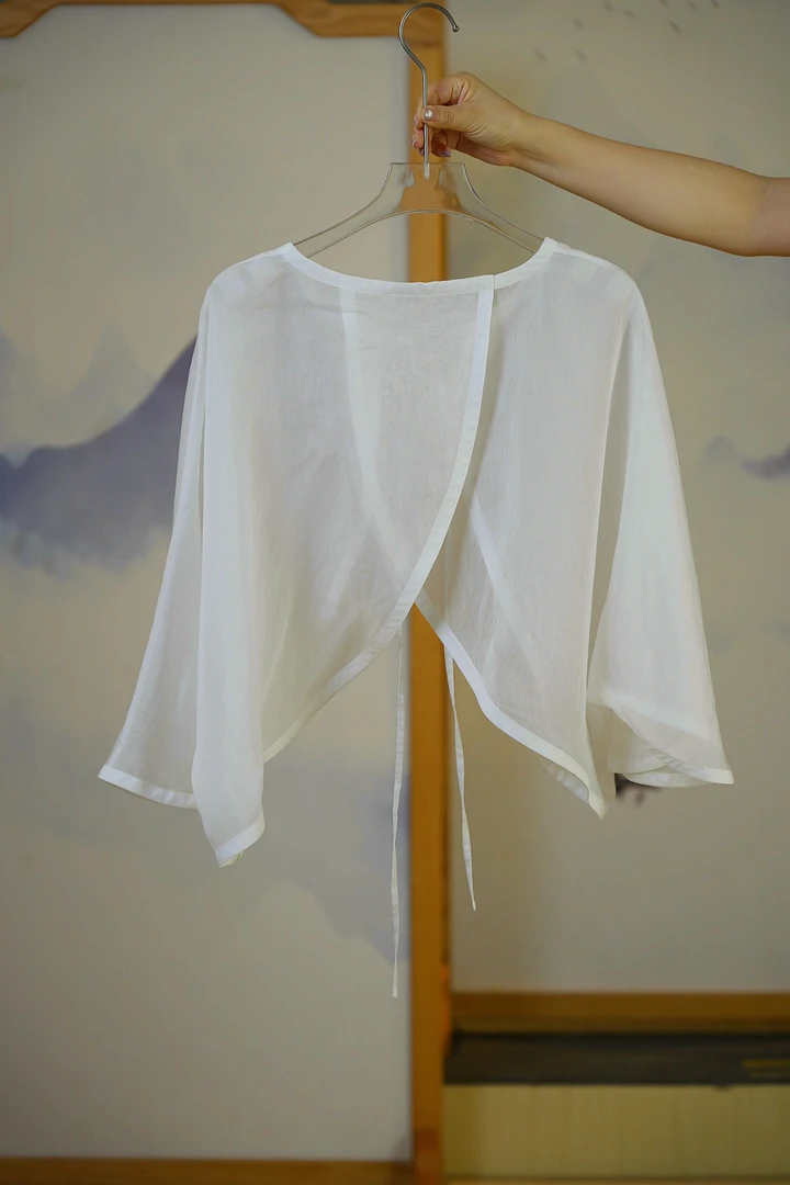 羽一游冉｜原创新中式女装夏季国风防晒短款纯色气质七分袖短外披