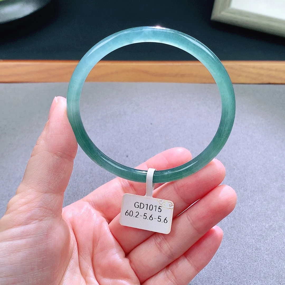 翡翠未镶嵌手镯天然翡翠手镯a货