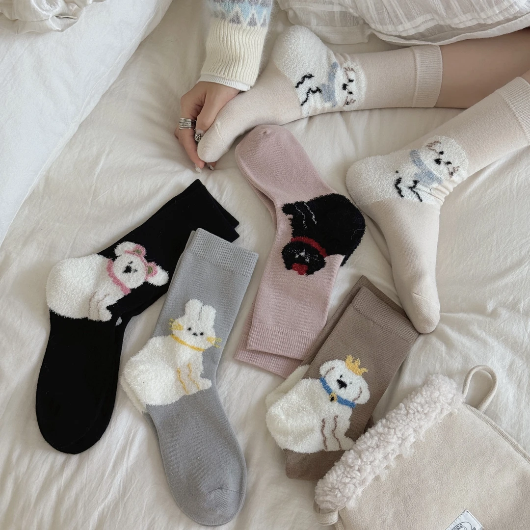 秋冬可爱大猫后跟中筒女袜简约设计毛绒绒款式后脚跟动物袜少女