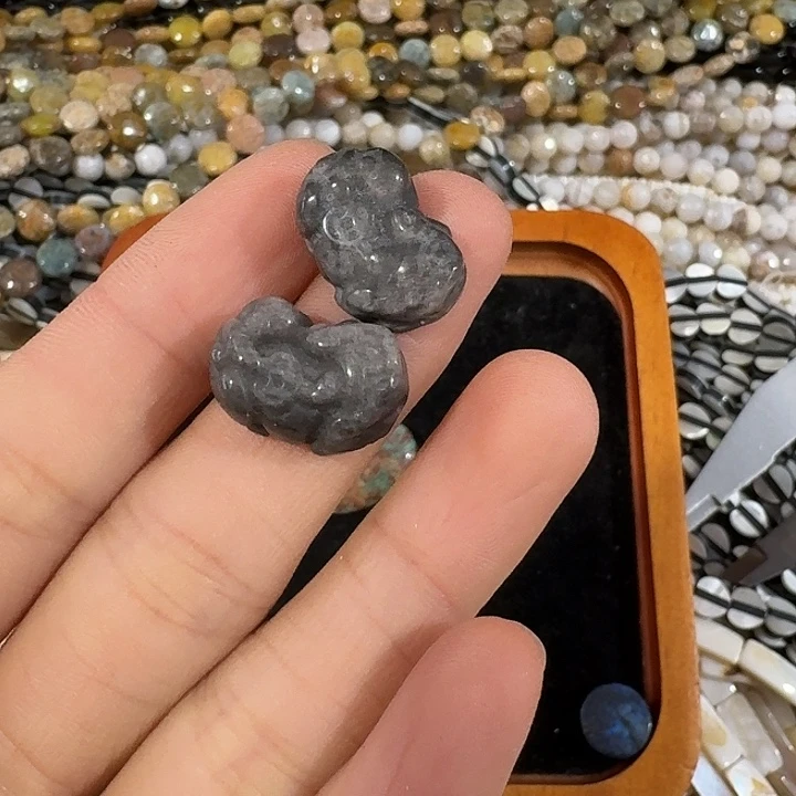 玛瑙/玉髓合金珠宝半成品2个貔貅