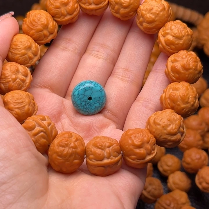 猴头核桃吊坠蟾王