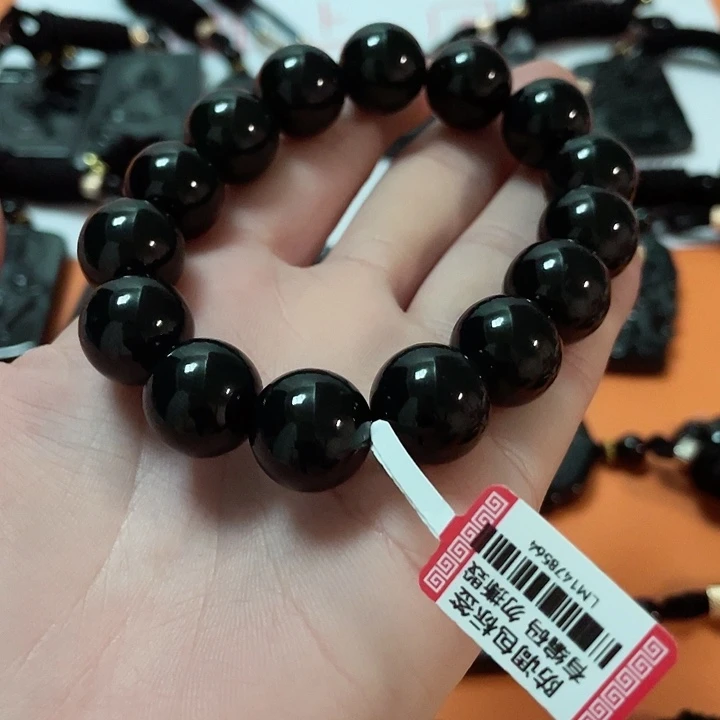 翡翠颈饰未镶嵌／