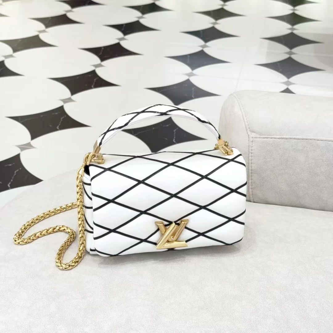 99新 LouisVuitton/路易威登 twist go-14中号黑白芯片/58714317