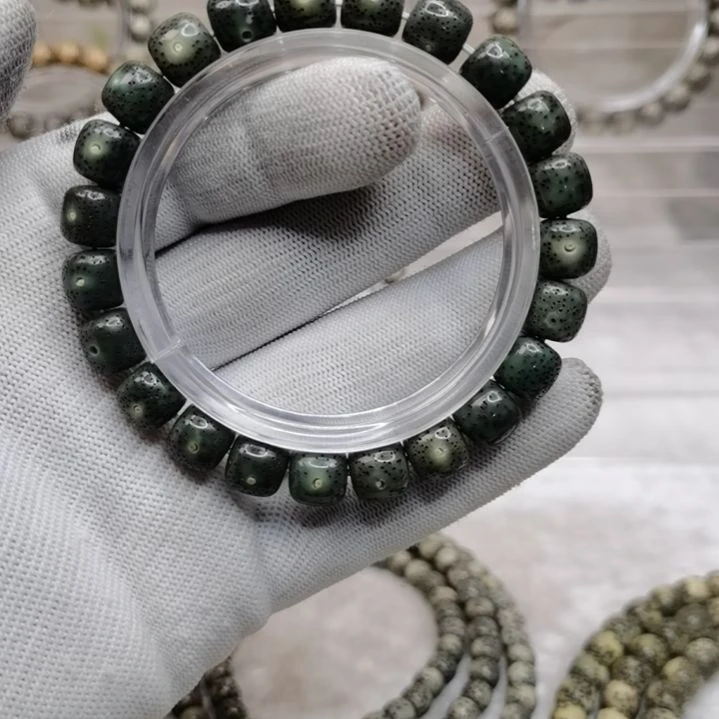 少****.海南星月菩提单圈10*9帝王绿a24