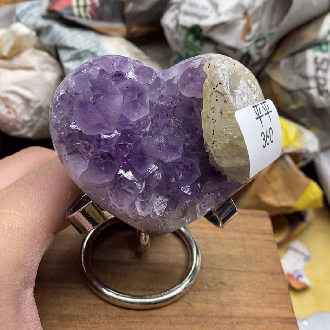 紫晶乌拉圭未镶嵌