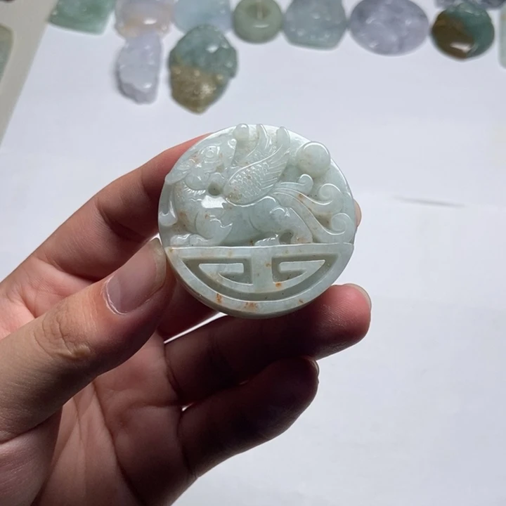 翡翠未镶嵌颈饰貔貅13