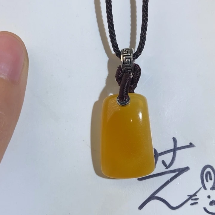 未镶嵌琥珀珠宝奇石