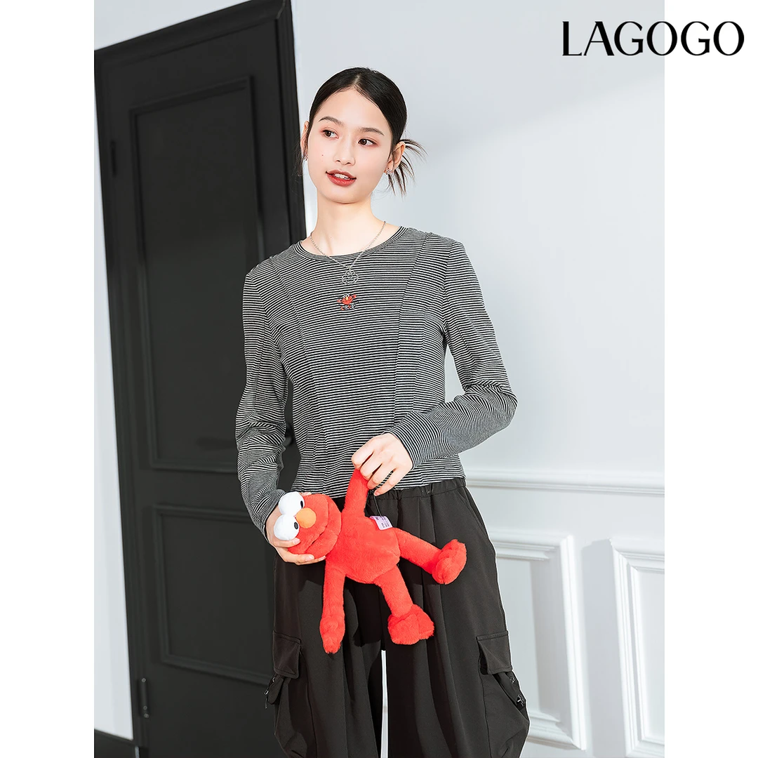 lagogo拉谷谷2024年新款芝麻街联名弹力百搭T恤女NCSS529C13