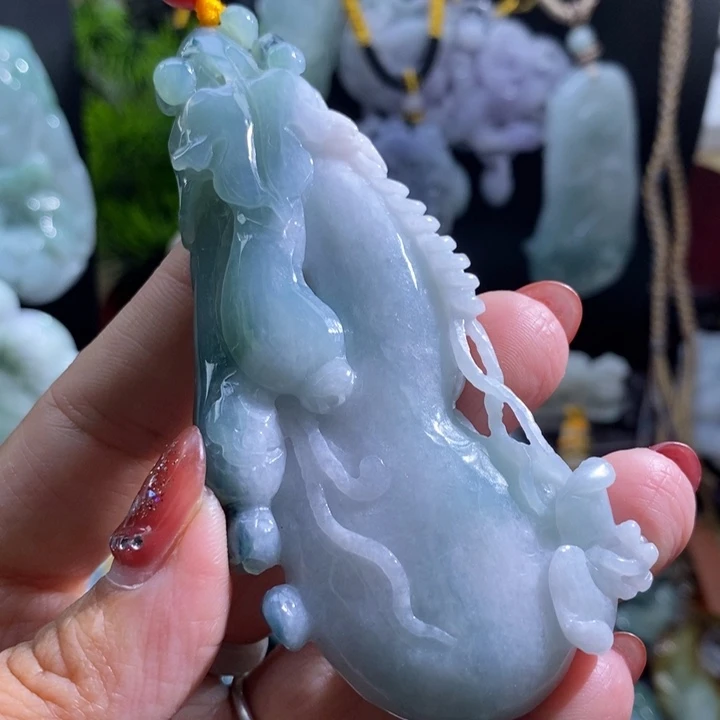【闪购商品】颈饰未镶嵌翡翠瓜