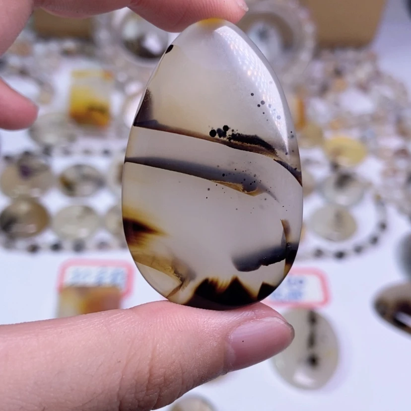 【闪购商品】玛瑙/玉髓颈饰合金