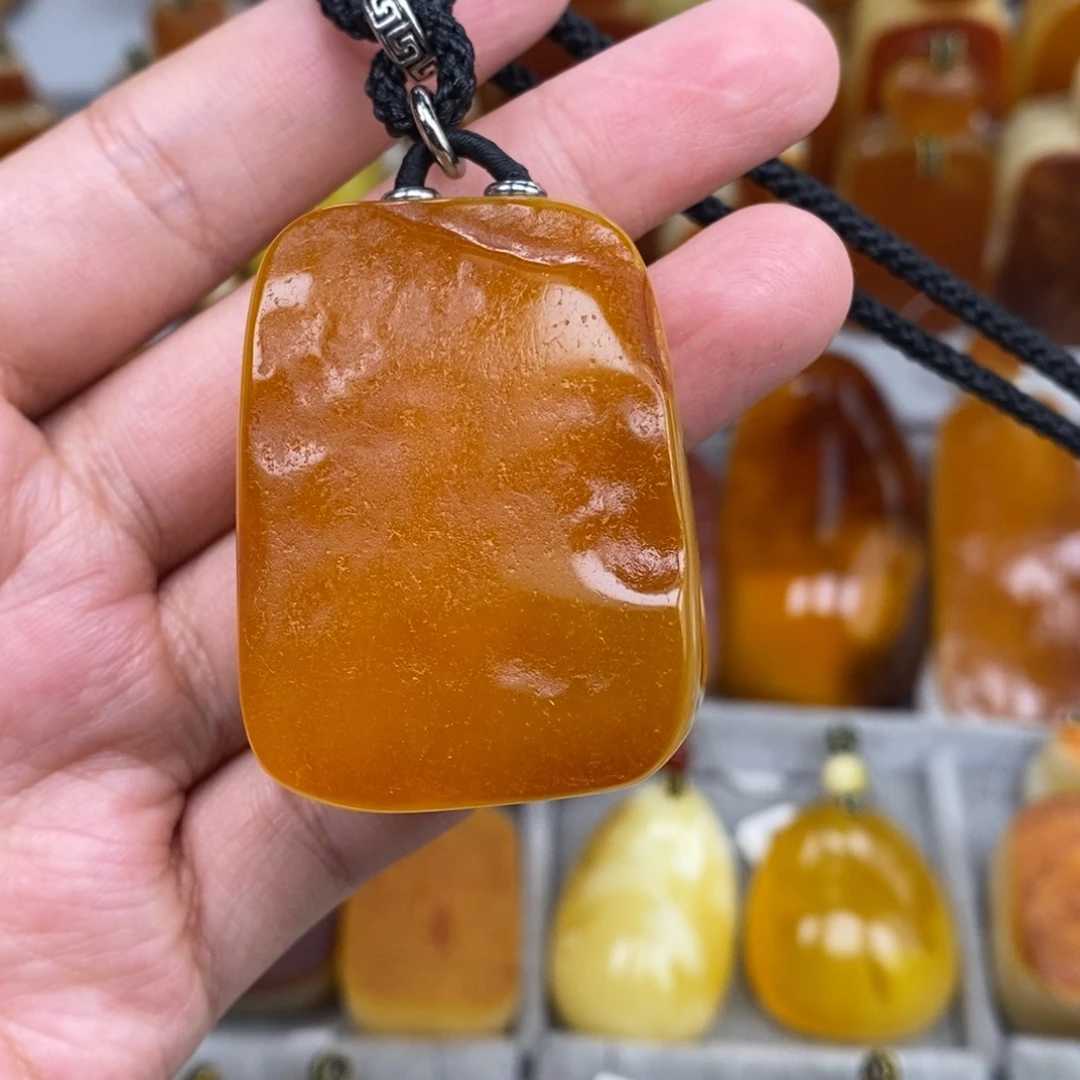 琥珀未镶嵌珠宝奇石
