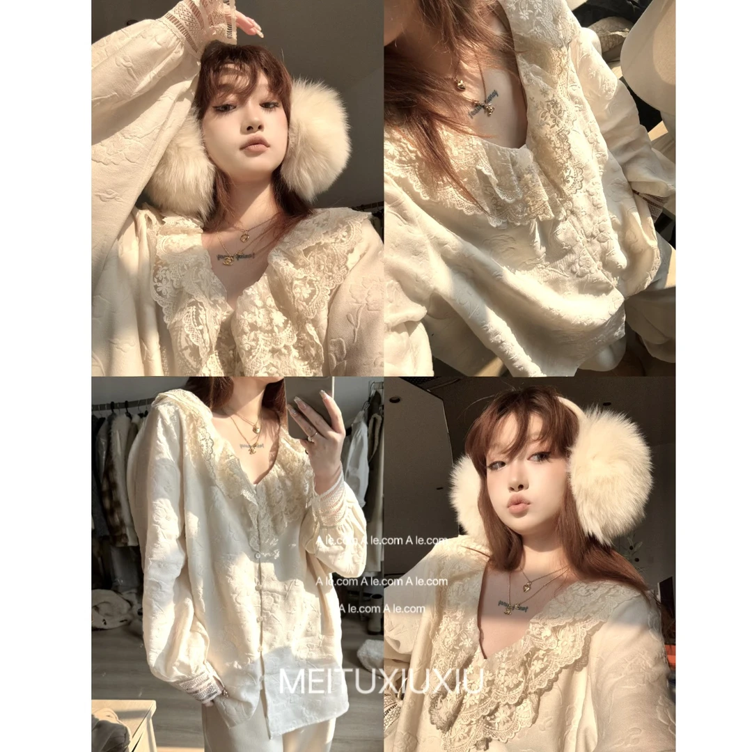 【阿乐家】大码微胖“爱丽丝”洋气别致法式复古双层木耳边蕾丝衫