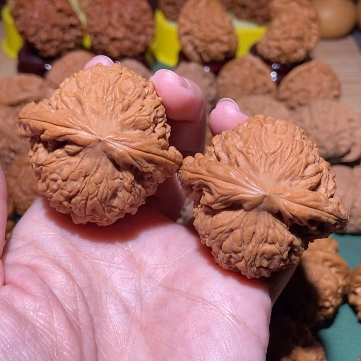 吊坠文玩核桃正**灵球疆