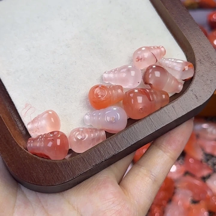 南红玛瑙未镶嵌牌子三通组合