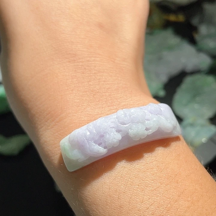 颈饰未镶嵌翡翠天