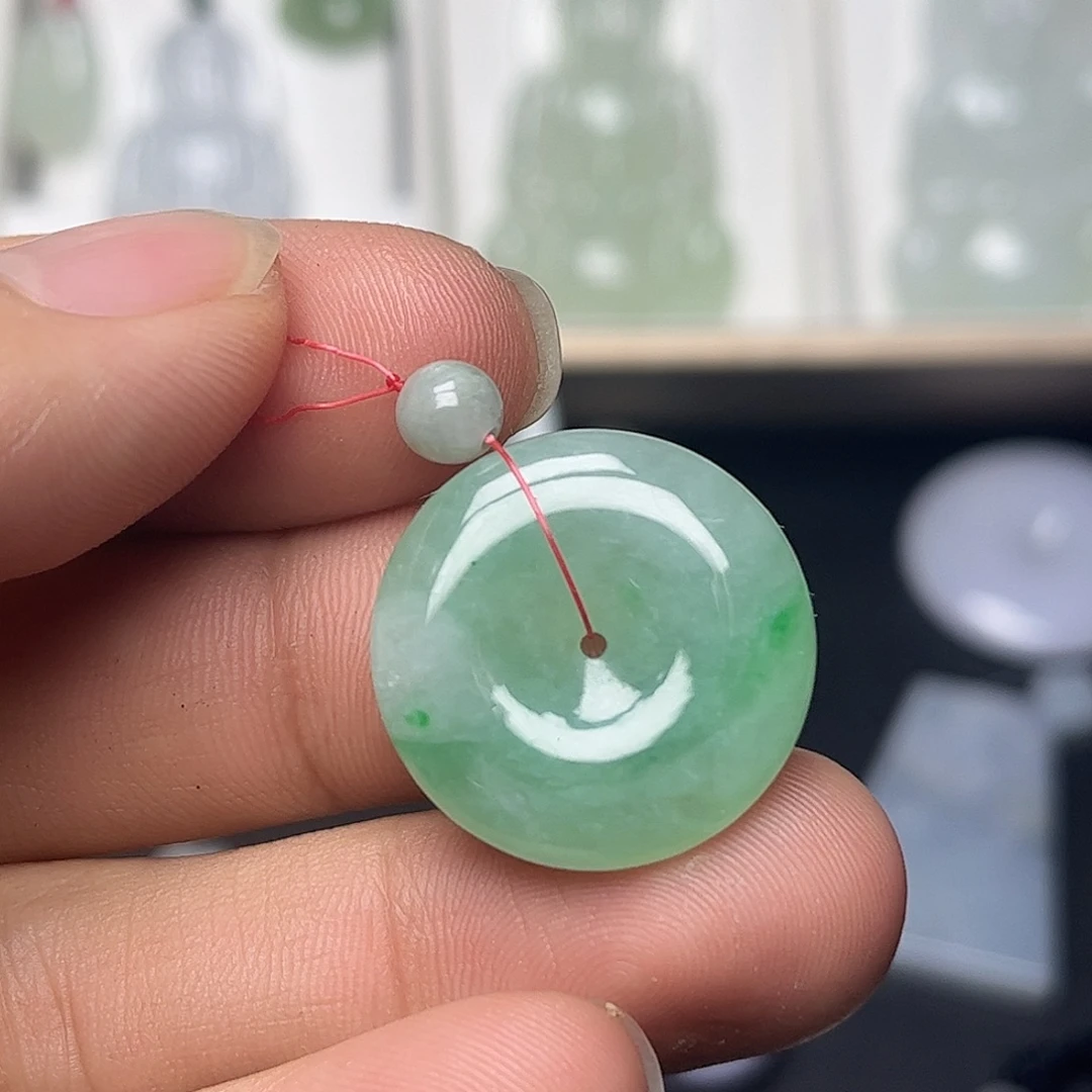 翡翠未镶嵌颈饰缅甸天然翡翠