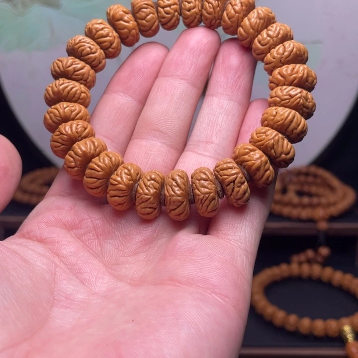 呵***呵手串桃核16祥云手串