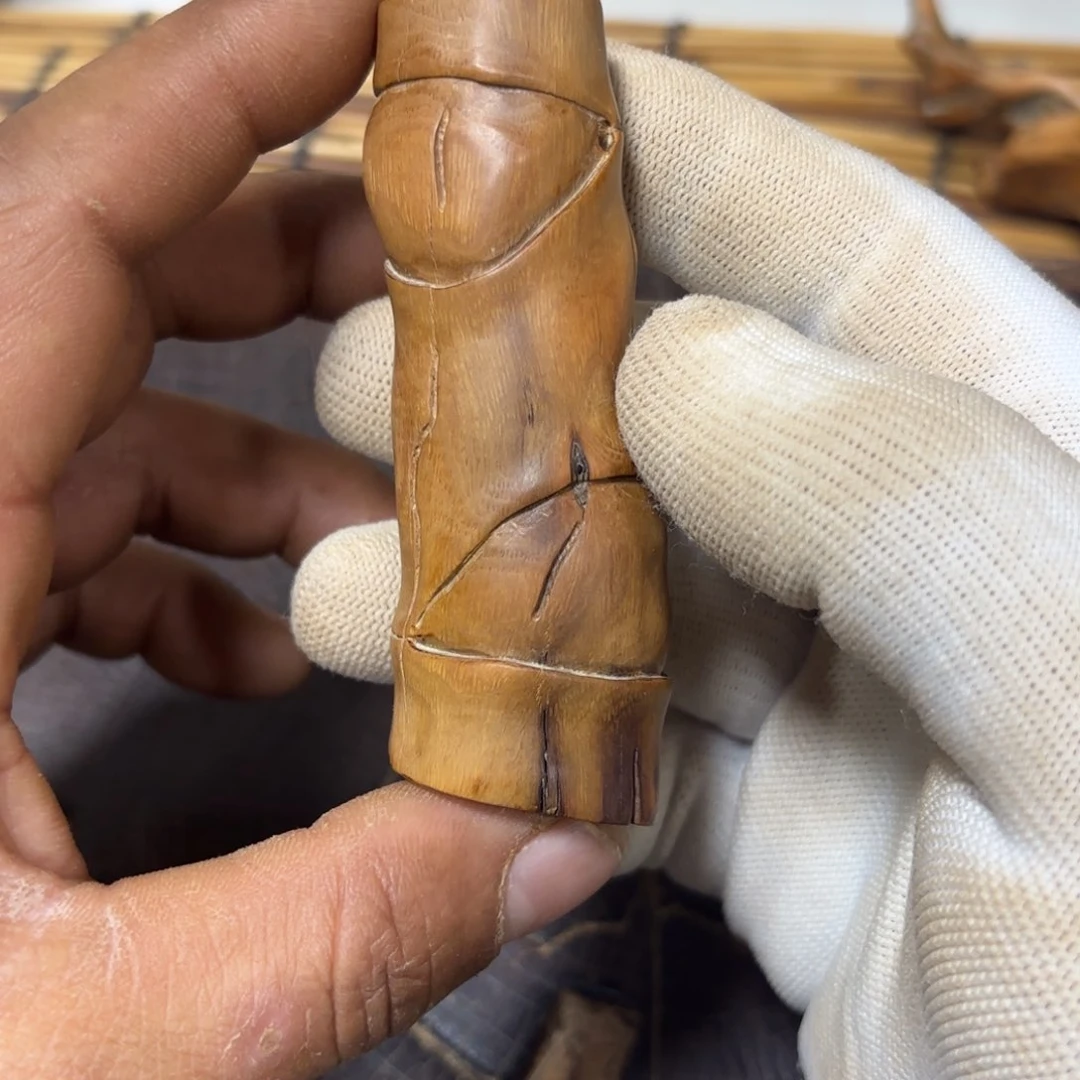 柏木（崖柏）i***n北太行随行手把件