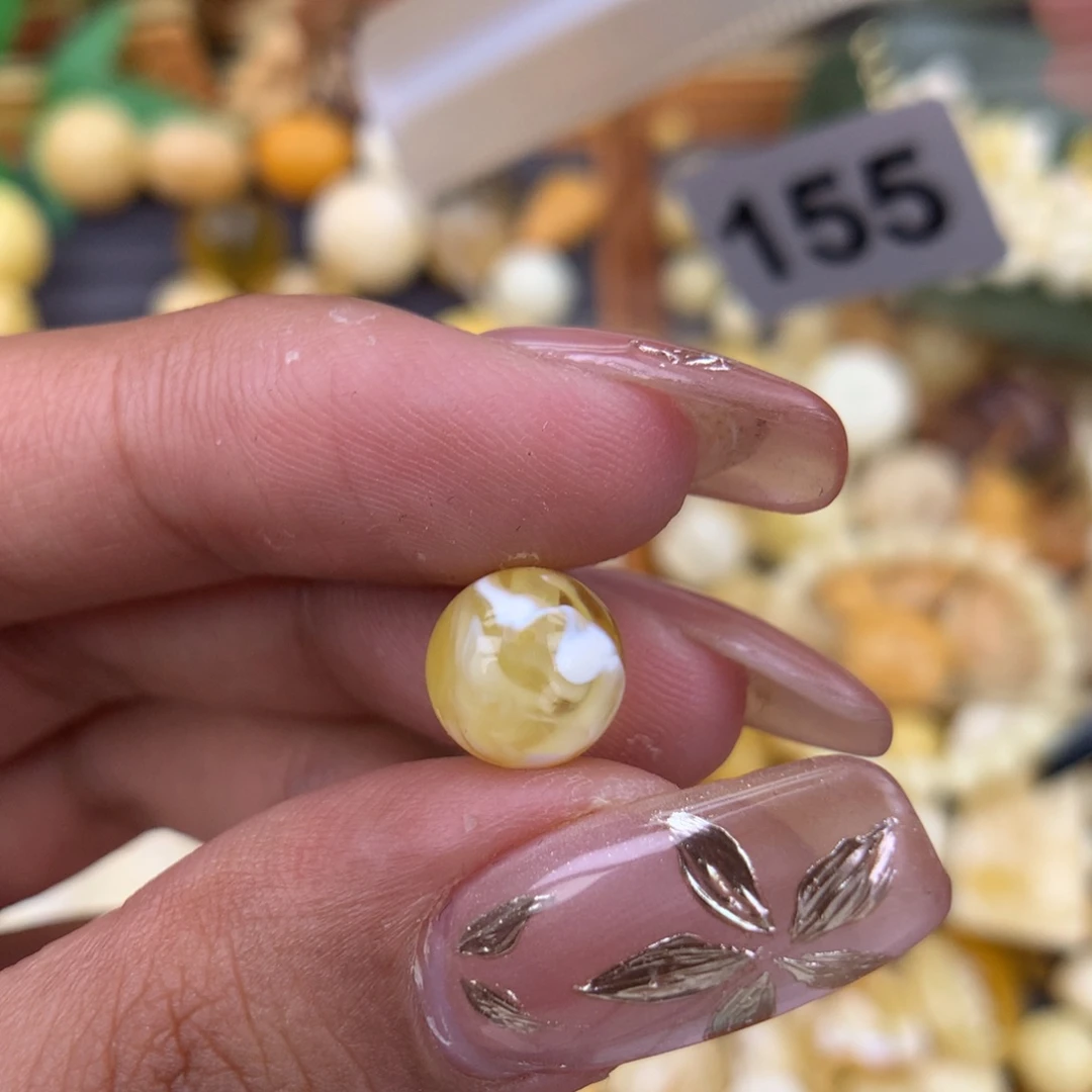 琥珀珠宝奇石未镶嵌9.1