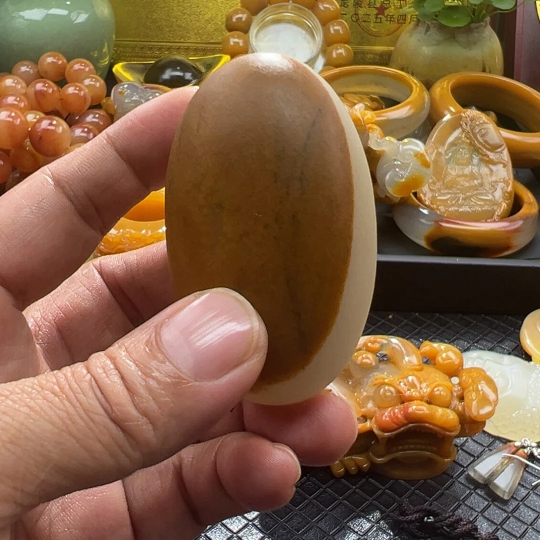 石英质玉未镶嵌颈饰