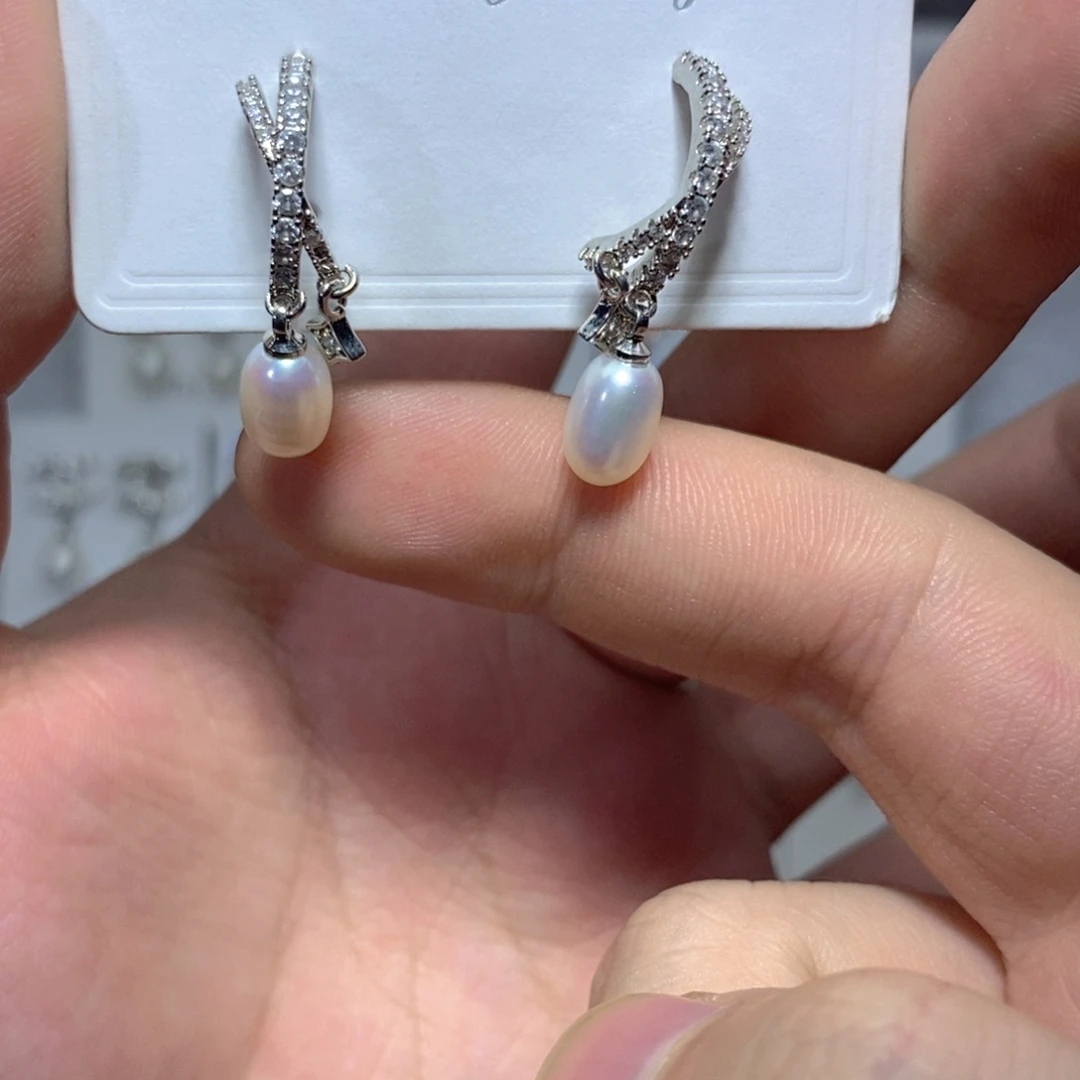 银S925镶嵌耳饰淡水珍珠