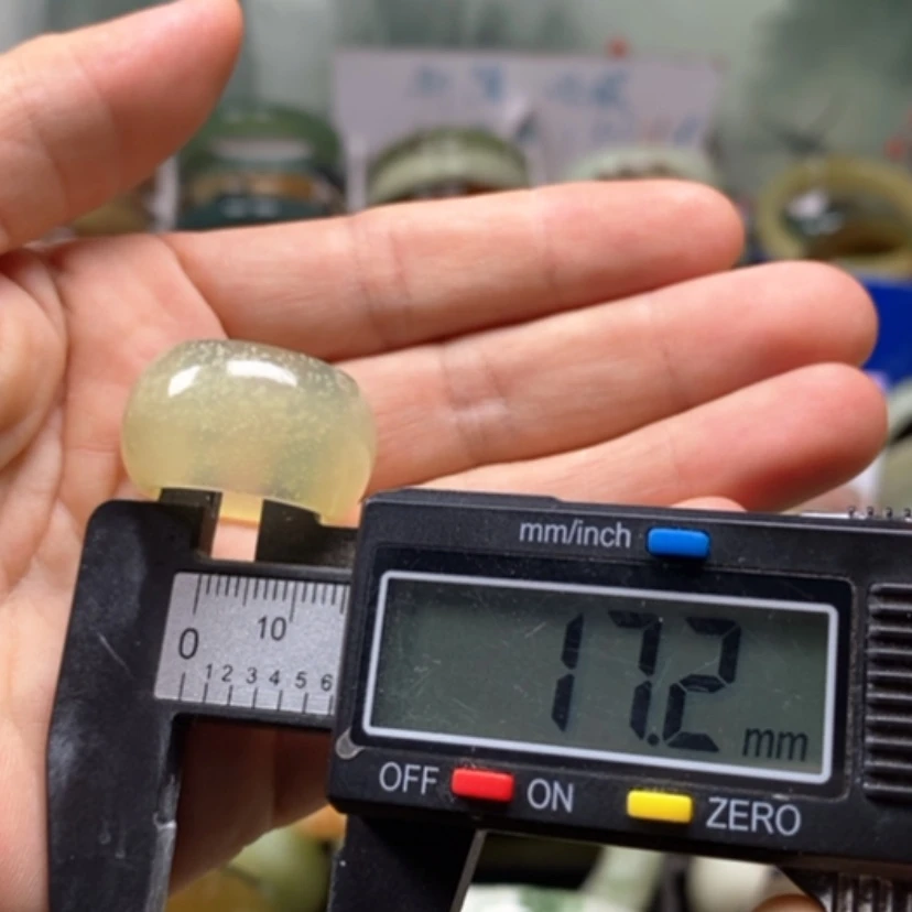 【闪购商品】未镶嵌蛇纹石玉手镯小*