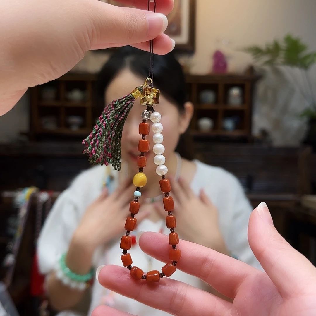 非金属设计款挂件