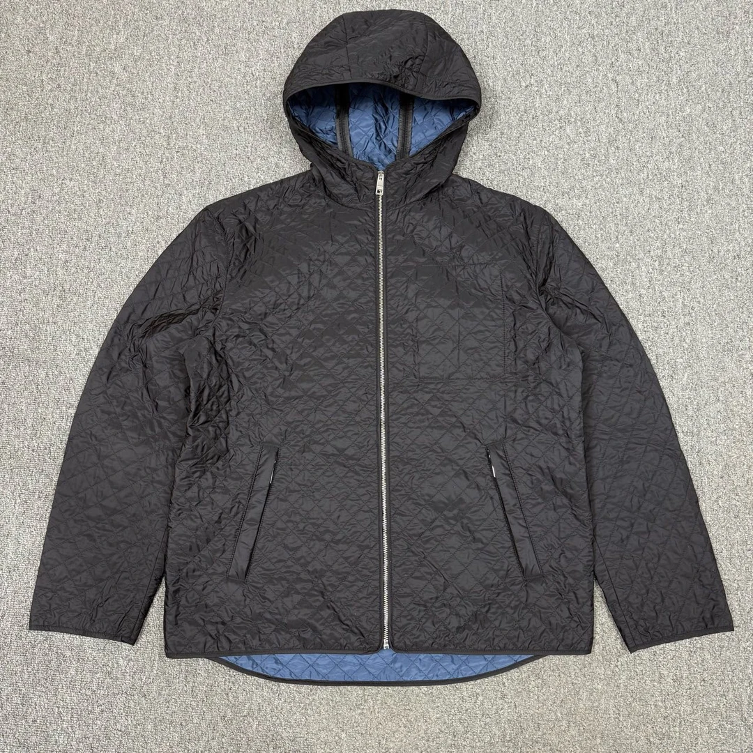 99新 Prada/普拉达 12406398 黑色菱形纹内里三角标棉服外套 52码