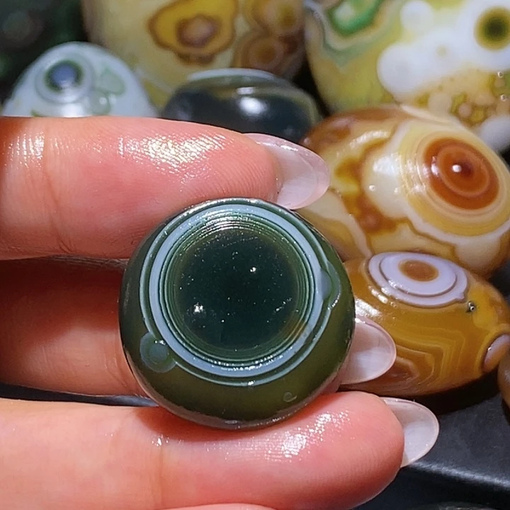 骏***刀玛瑙/玉髓未镶嵌珠宝奇石