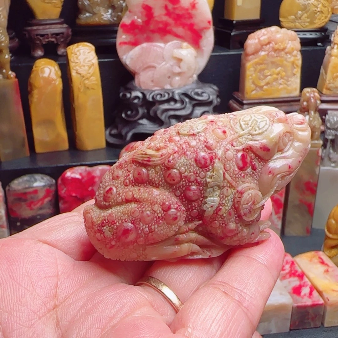 昌化石昌化鸡血石