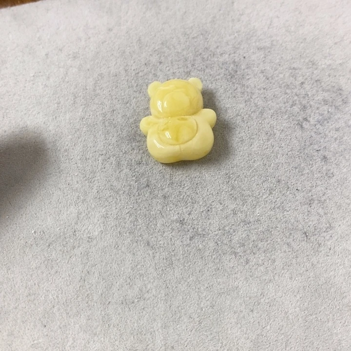 蜜蜡裸石未镶嵌吊坠