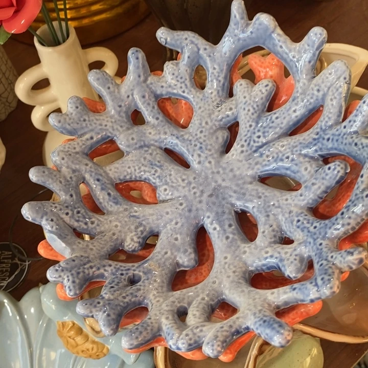 爱***）陶瓷树脂工艺摆件