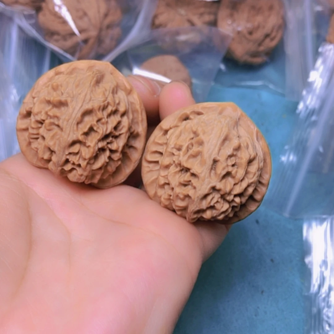 【闪购商品】把件核桃38.5宫灯有修