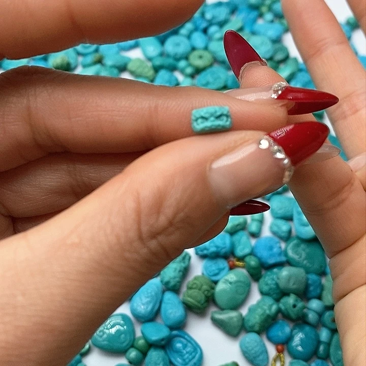 绿松石珠宝奇石未镶嵌