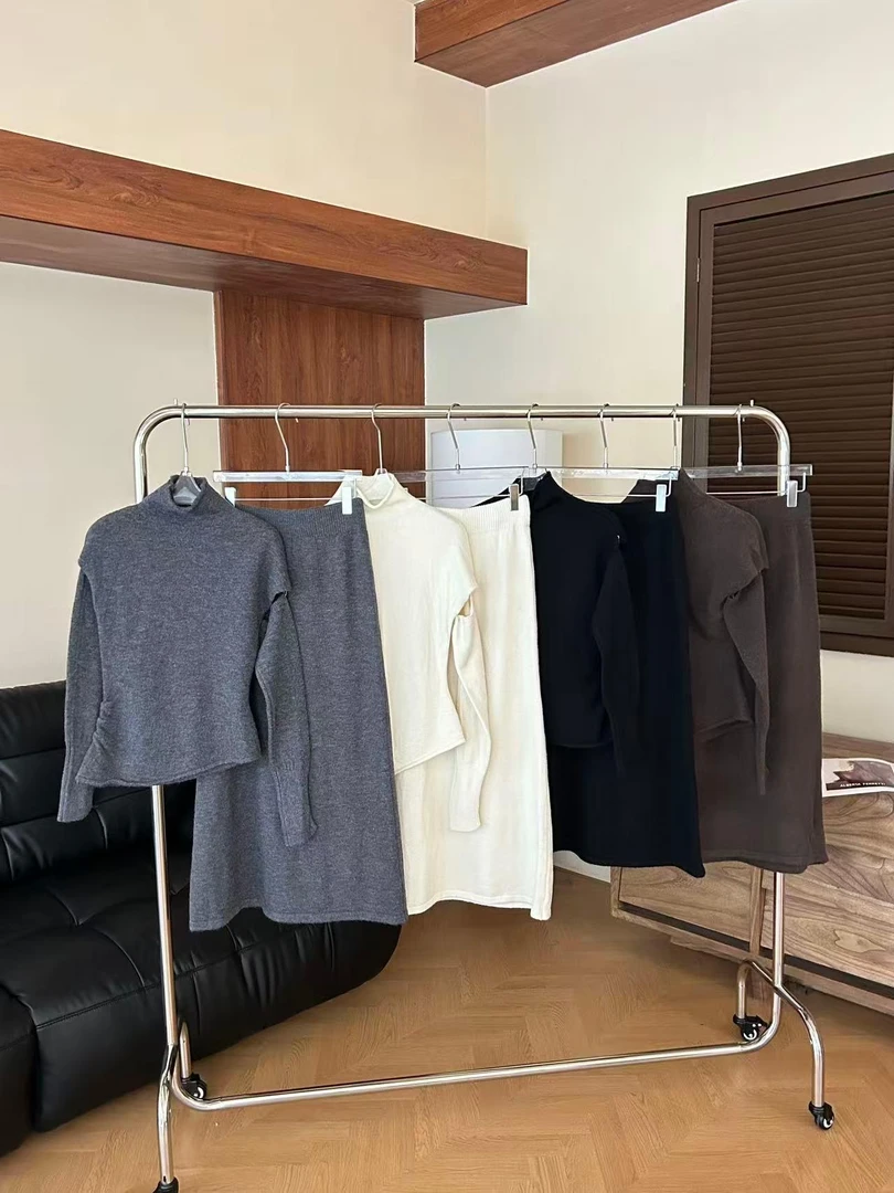 赵小小【冬日月光曲】B-99080 韩系氛围感穿搭针织上衣+半身裙显瘦