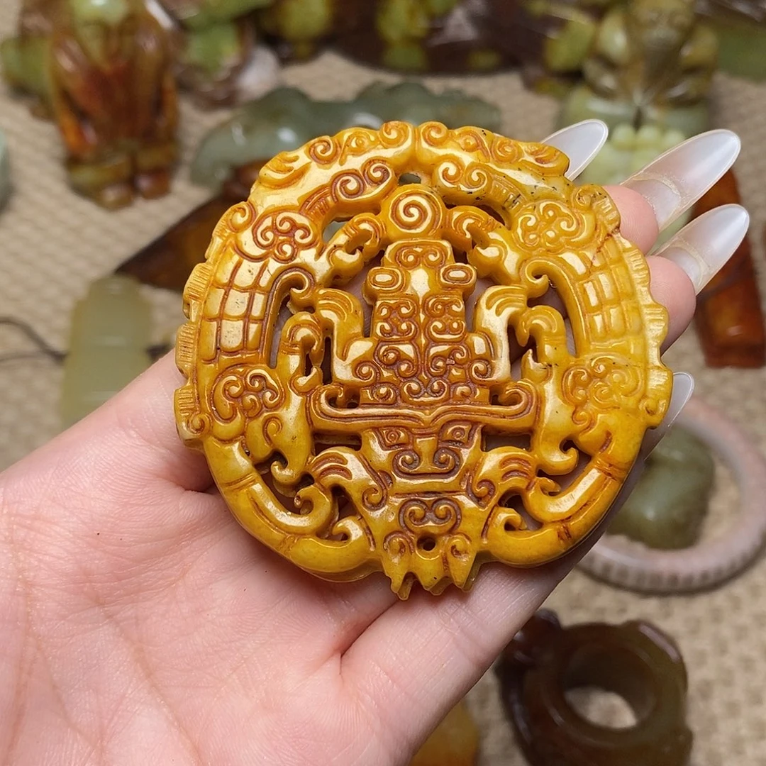 未镶嵌蛇纹石玉颈饰