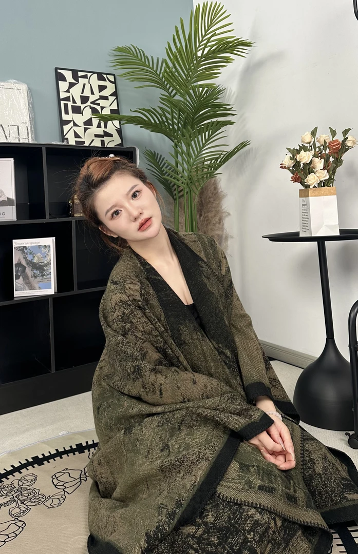 【清明上河图】秋款围巾披肩保暖女简约超舒适旅游外搭女外搭斗篷